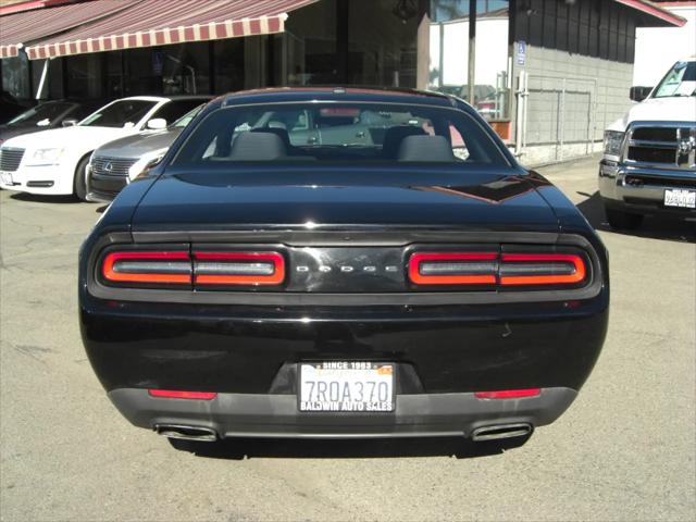 2016 Dodge Challenger SXT