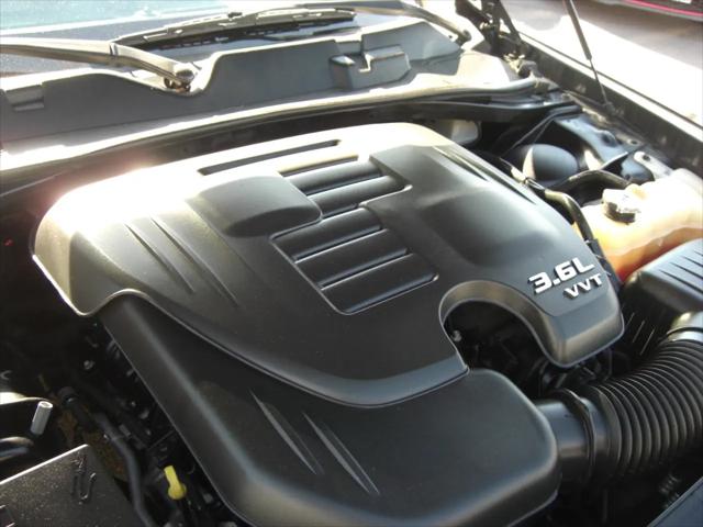 2016 Dodge Challenger SXT
