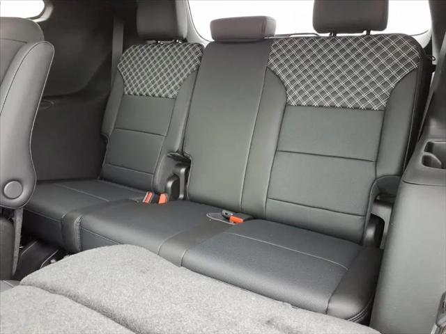 2026 GMC Acadia Denali AWD