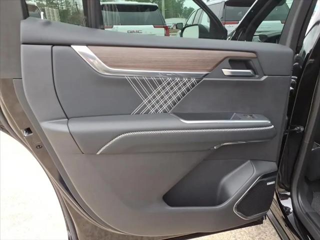 2026 GMC Acadia Denali AWD