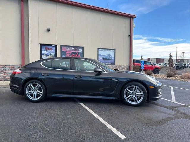 2013 Porsche Panamera 4S