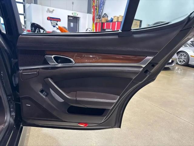 2013 Porsche Panamera 4S