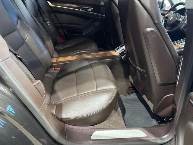 2013 Porsche Panamera 4S