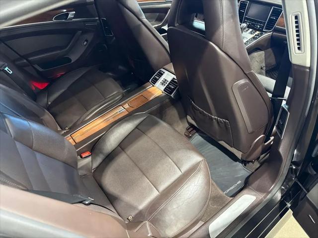 2013 Porsche Panamera 4S