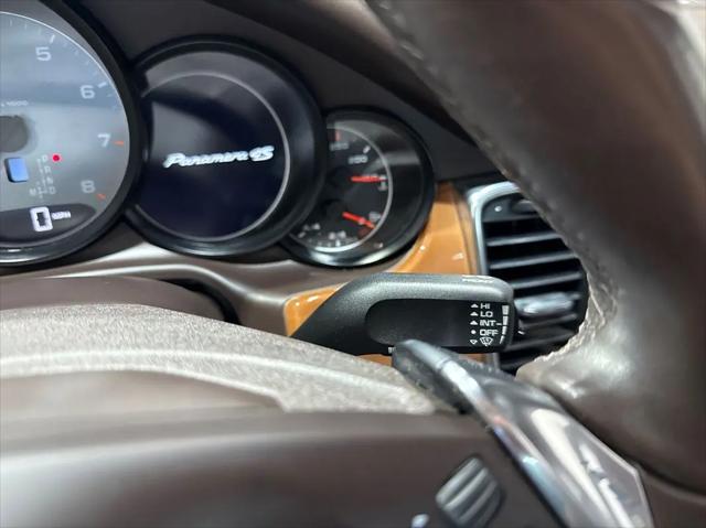 2013 Porsche Panamera 4S