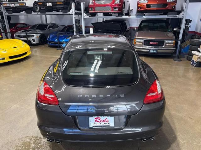 2013 Porsche Panamera 4S