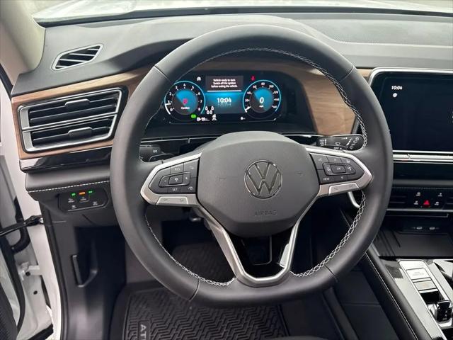2026 Volkswagen Atlas SE with Technology
