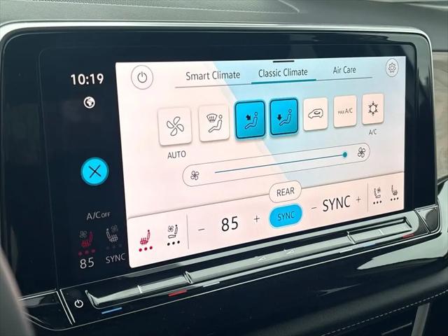 2026 Volkswagen Atlas SE with Technology