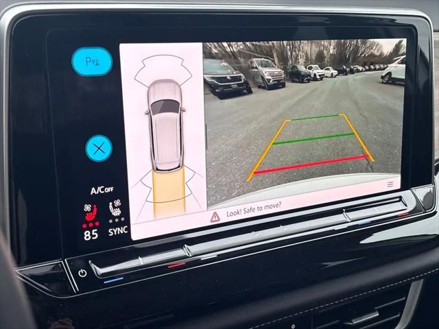 2026 Volkswagen Atlas SE with Technology