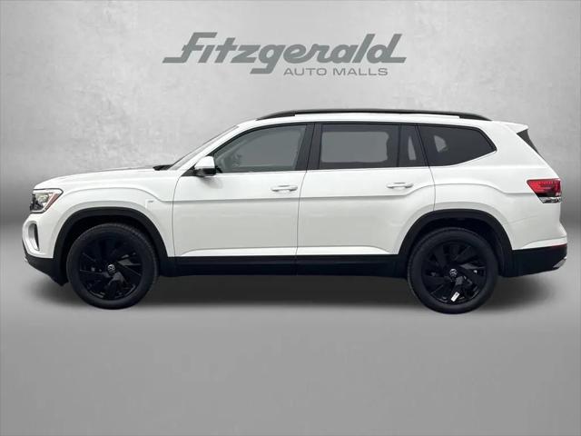 2026 Volkswagen Atlas SE with Technology