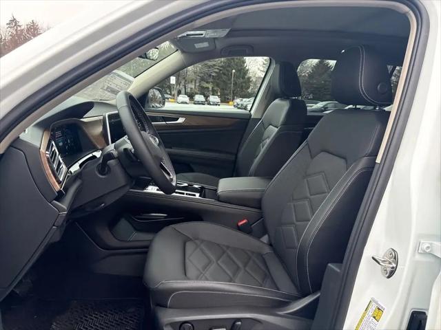 2026 Volkswagen Atlas SE with Technology