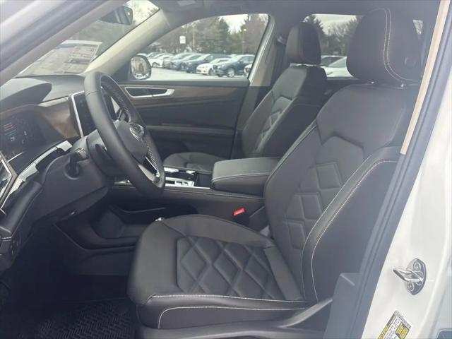 2026 Volkswagen Atlas SE with Technology