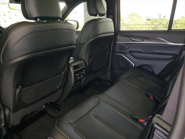 2026 Jeep Grand Cherokee Limited 4x2