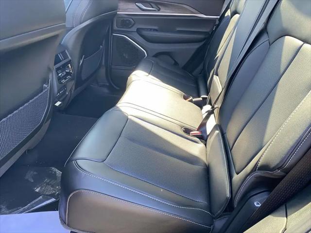 2026 Jeep Grand Cherokee Limited 4x2