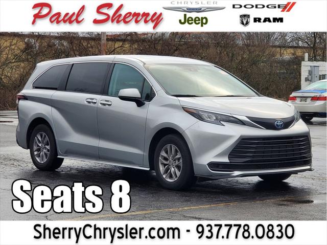 2024 Toyota Sienna LE