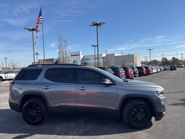 2022 GMC Acadia AWD AT4