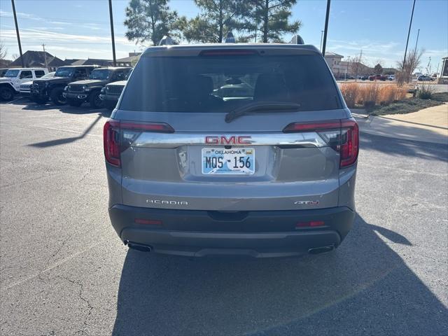 2022 GMC Acadia AWD AT4