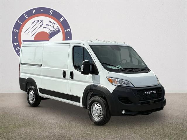 2026 RAM ProMaster 2500 RAM PROMASTER 2500 TRADESMAN CARGO VAN LOW ROOF 136 WB