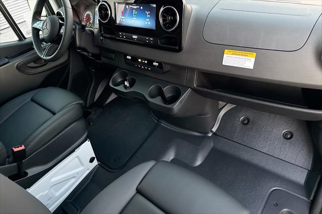 2026 Mercedes-Benz Sprinter 2500 Standard Roof 4-Cyl Diesel HO