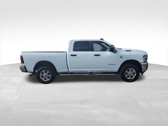 2026 Ram 3500 Big Horn Crew Cab 4x4 6'4" Box