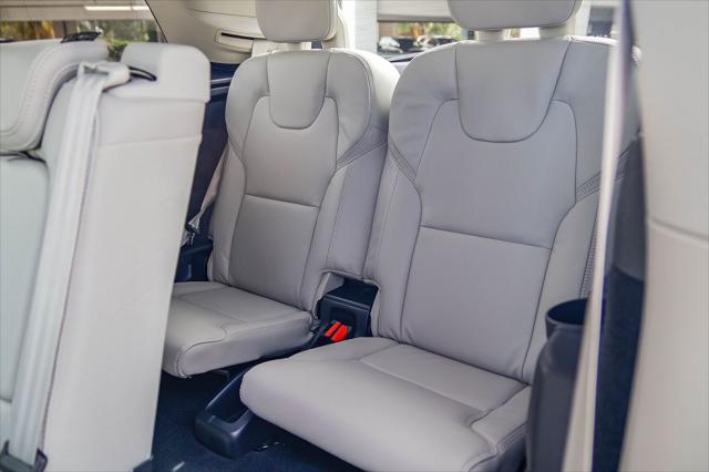 2026 Volvo XC90 Plug-In Hybrid Ultra, T8 AWD, Electric/Gasoline, Bright, 7 Seats