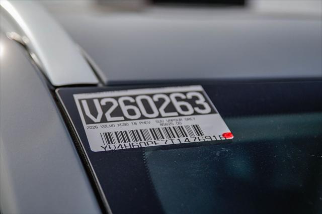 2026 Volvo XC90 Plug-In Hybrid Ultra, T8 AWD, Electric/Gasoline, Bright, 7 Seats