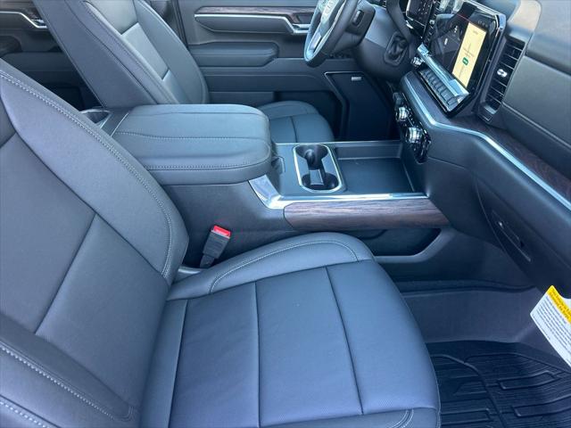 2026 GMC Sierra 2500HD Crew Cab, Standard Bed, SLT, 4WD