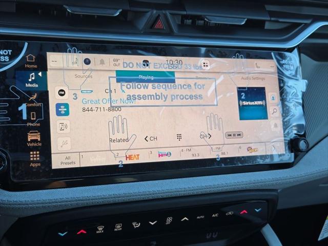 2026 Jeep Cherokee Laredo 4x4