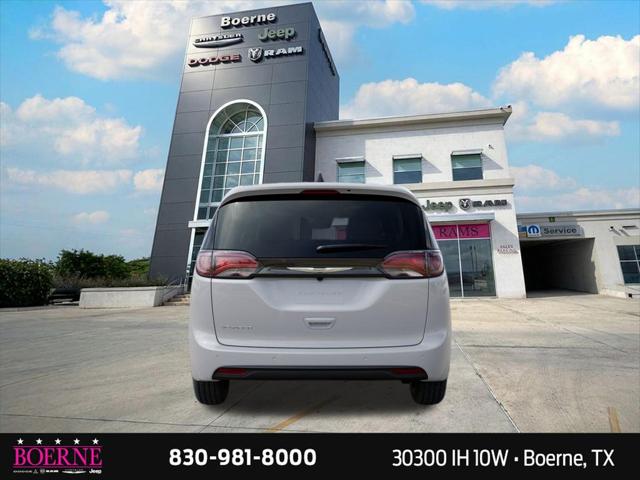 2026 Chrysler Voyager LX