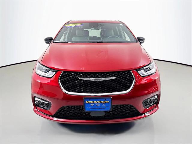 2026 Chrysler Pacifica Limited AWD