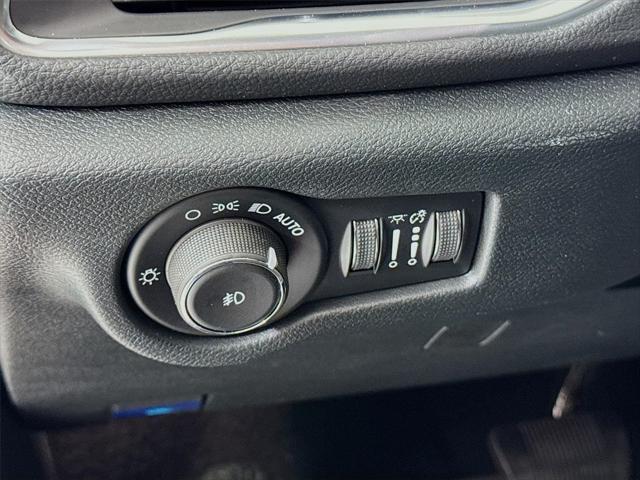 2026 Chrysler Pacifica Limited AWD