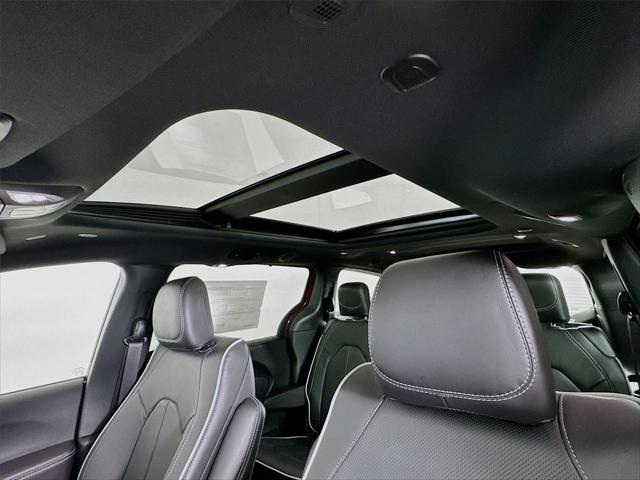 2026 Chrysler Pacifica Limited AWD