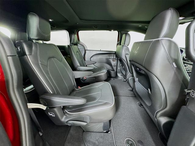 2026 Chrysler Pacifica Limited AWD
