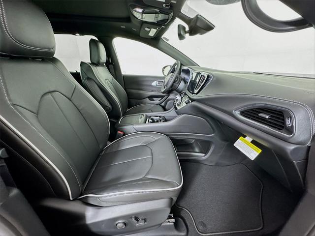 2026 Chrysler Pacifica Limited AWD