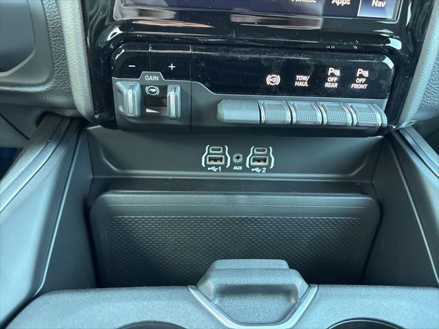 2026 Ram 2500 Big Horn Crew Cab 4x4 64 Box