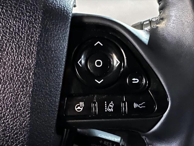 2021 Toyota Prius XLE AWD-e [21]