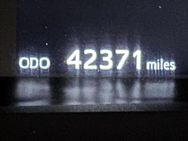 2021 Toyota Prius XLE AWD-e [28]