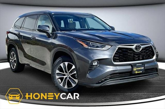 2021 Toyota Highlander XLE for sale in Roanoke, VA