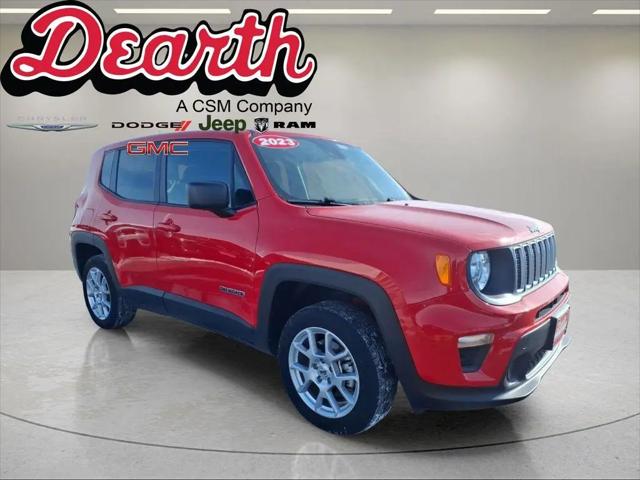 2023 Jeep Renegade Latitude 4x4 for sale in Monroe, WI