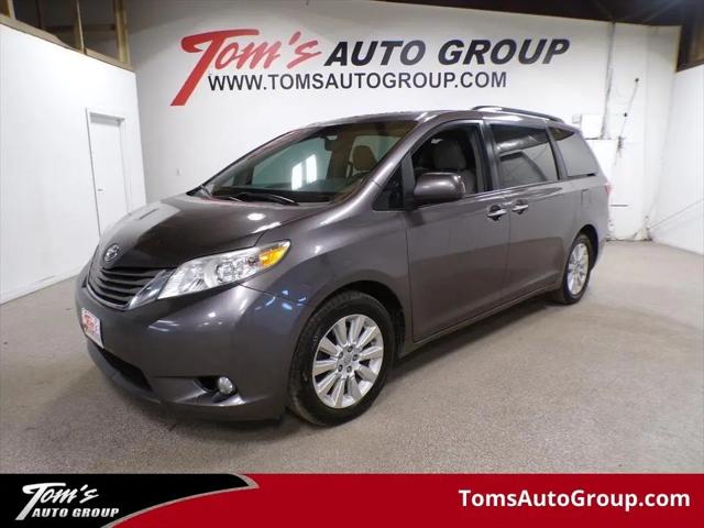 2015 Toyota Sienna XLE 7 Passenger for sale in Des Moines, IA