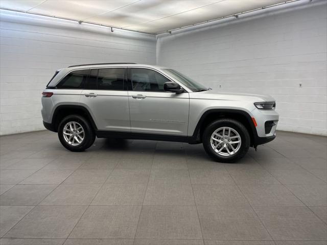 2026 Jeep Grand Cherokee GRAND CHEROKEE LAREDO X 4X2