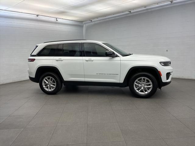 2026 Jeep Grand Cherokee GRAND CHEROKEE LAREDO 4X2 2026 Jeep Grand Cherokee GRAND CHEROKEE LAREDO 4X2