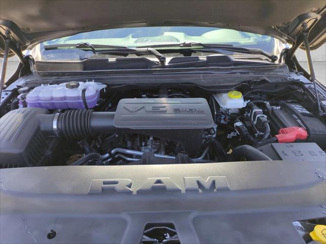 2026 Ram 1500 Lone Star Crew Cab 4x4 5'7" Box