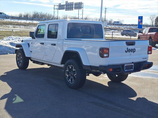2026 Jeep Gladiator GLADIATOR SAHARA 4X4