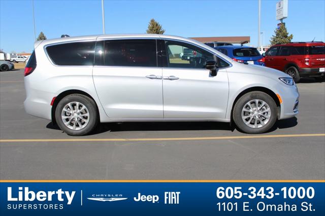 2026 Chrysler Pacifica PACIFICA SELECT AWD