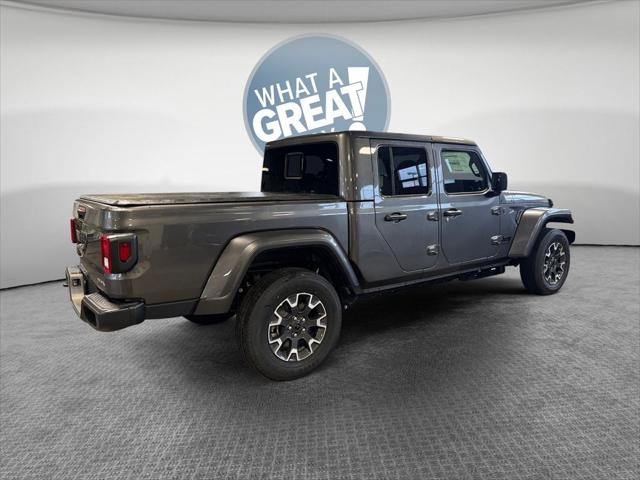 2026 Jeep Gladiator GLADIATOR SAHARA 4X4 2026 Jeep Gladiator GLADIATOR SAHARA 4X4