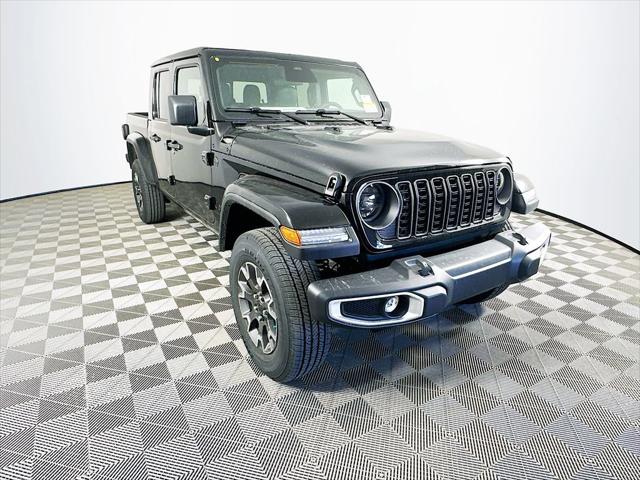 2026 Jeep Gladiator GLADIATOR SAHARA 4X4