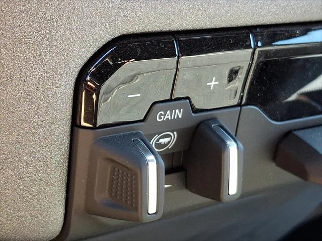 2026 Ram 1500 Tradesman Crew Cab 4x4 5'7" Box