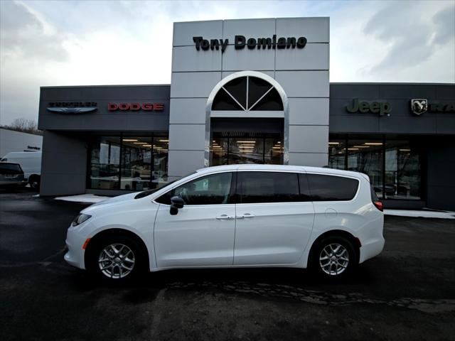 2026 Chrysler Voyager VOYAGER LX