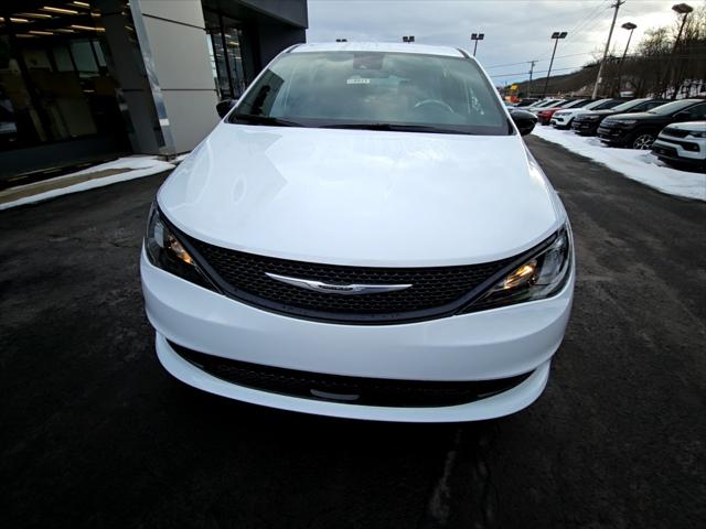 2026 Chrysler Voyager VOYAGER LX